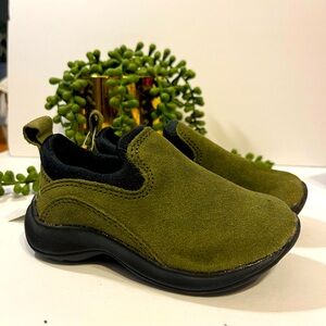 NWT Lands End All Weather Vintage Olive Shoes Toddler Size 7